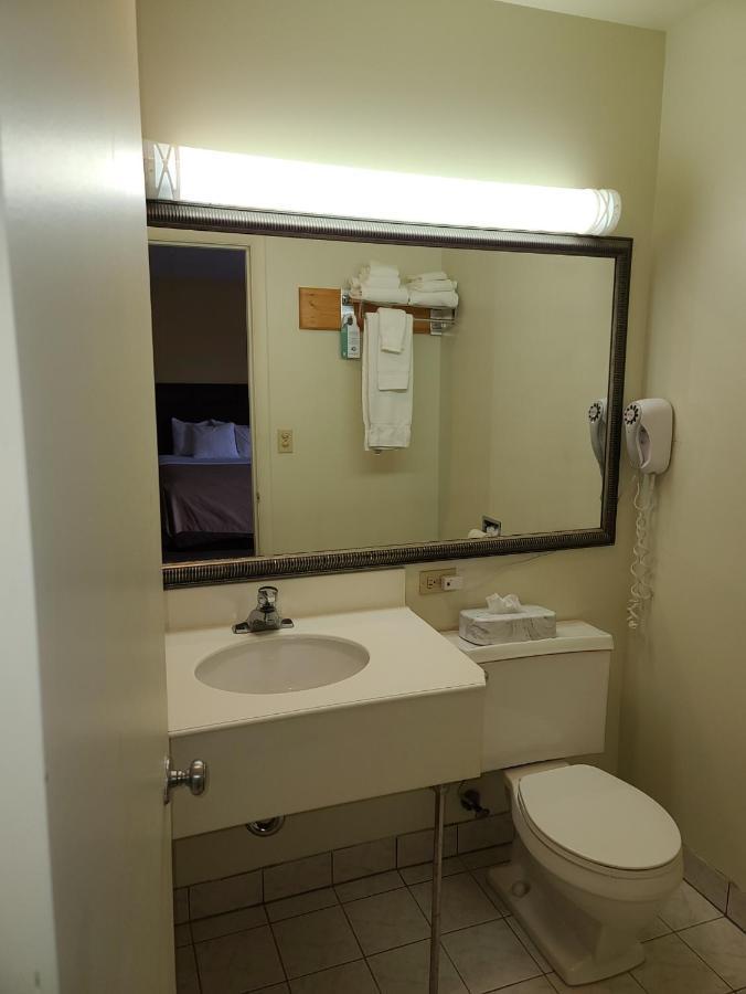 Budget Inn - Farmington Экстерьер фото
